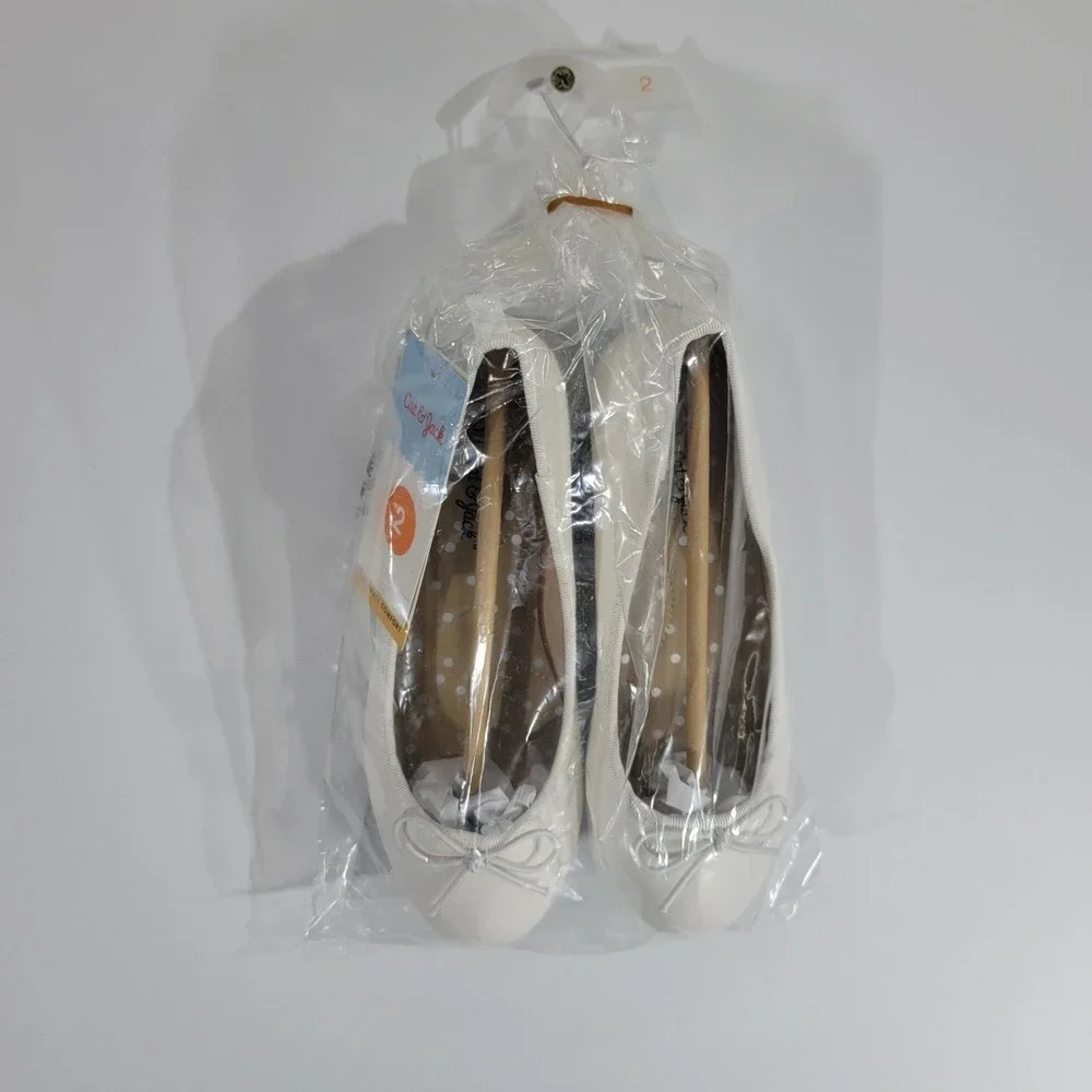 Cat & Jack Diana White Ballet Flats Girls Size 2 Slip On Bow Shoes AF533 New